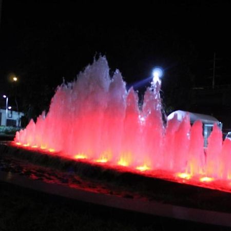 Azure Urban Resort A4 Near Airport Mall With Wavepool Paranaque City 外观 照片