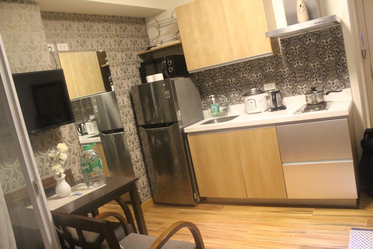 Azure Urban Resort A4 Near Airport Mall With Wavepool Paranaque City 外观 照片