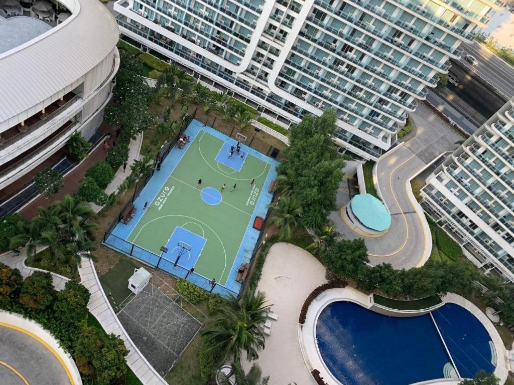 Azure Urban Resort A4 Near Airport Mall With Wavepool Paranaque City 外观 照片
